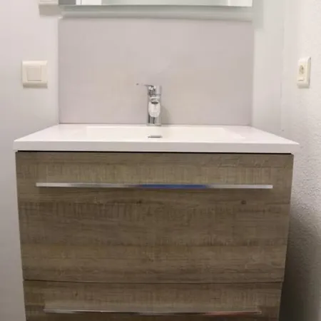 דירה Jolie Studio En Plein Centre De *